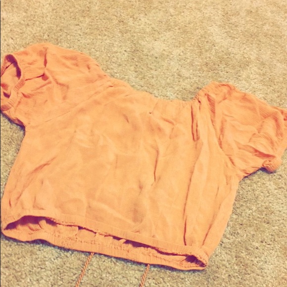 Cropped top - Picture 2 of 2